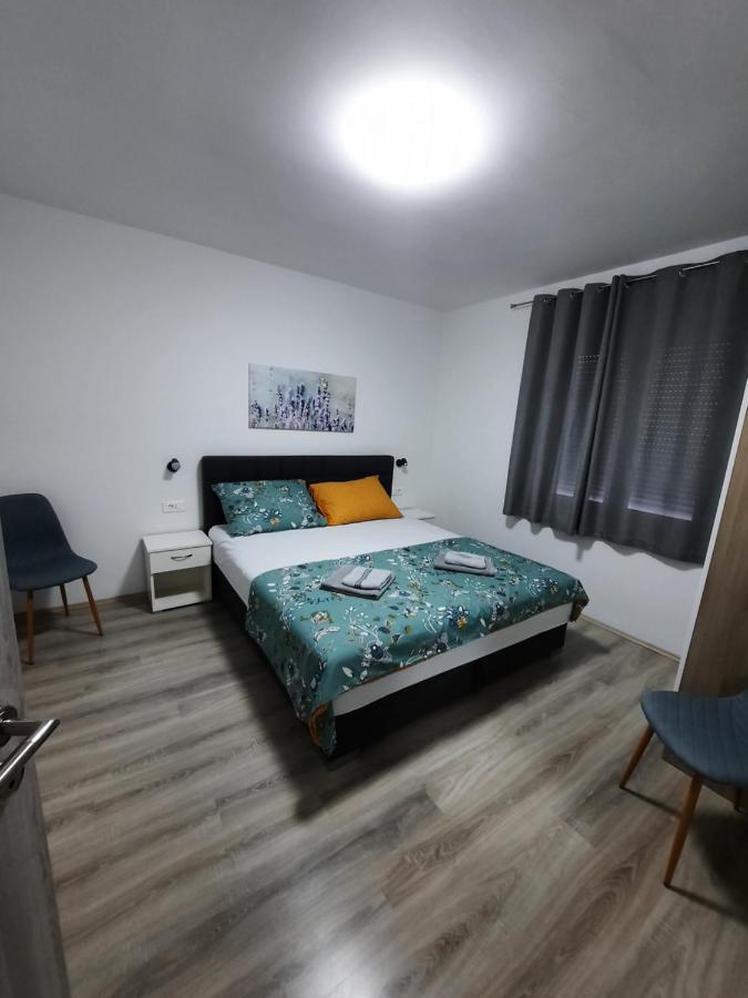 Apartmani Gabrijel Novi Vinodolski Exteriör bild