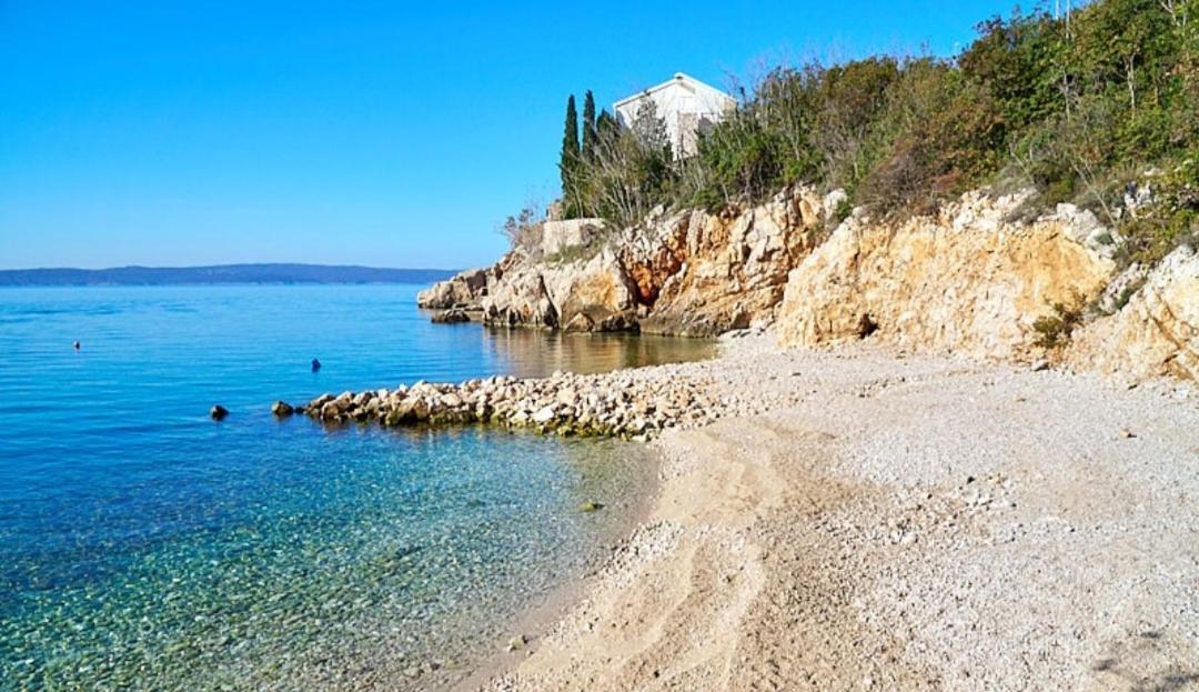 Apartmani Gabrijel Novi Vinodolski Exteriör bild