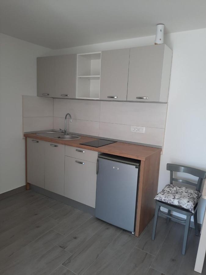 Apartmani Gabrijel Novi Vinodolski Exteriör bild