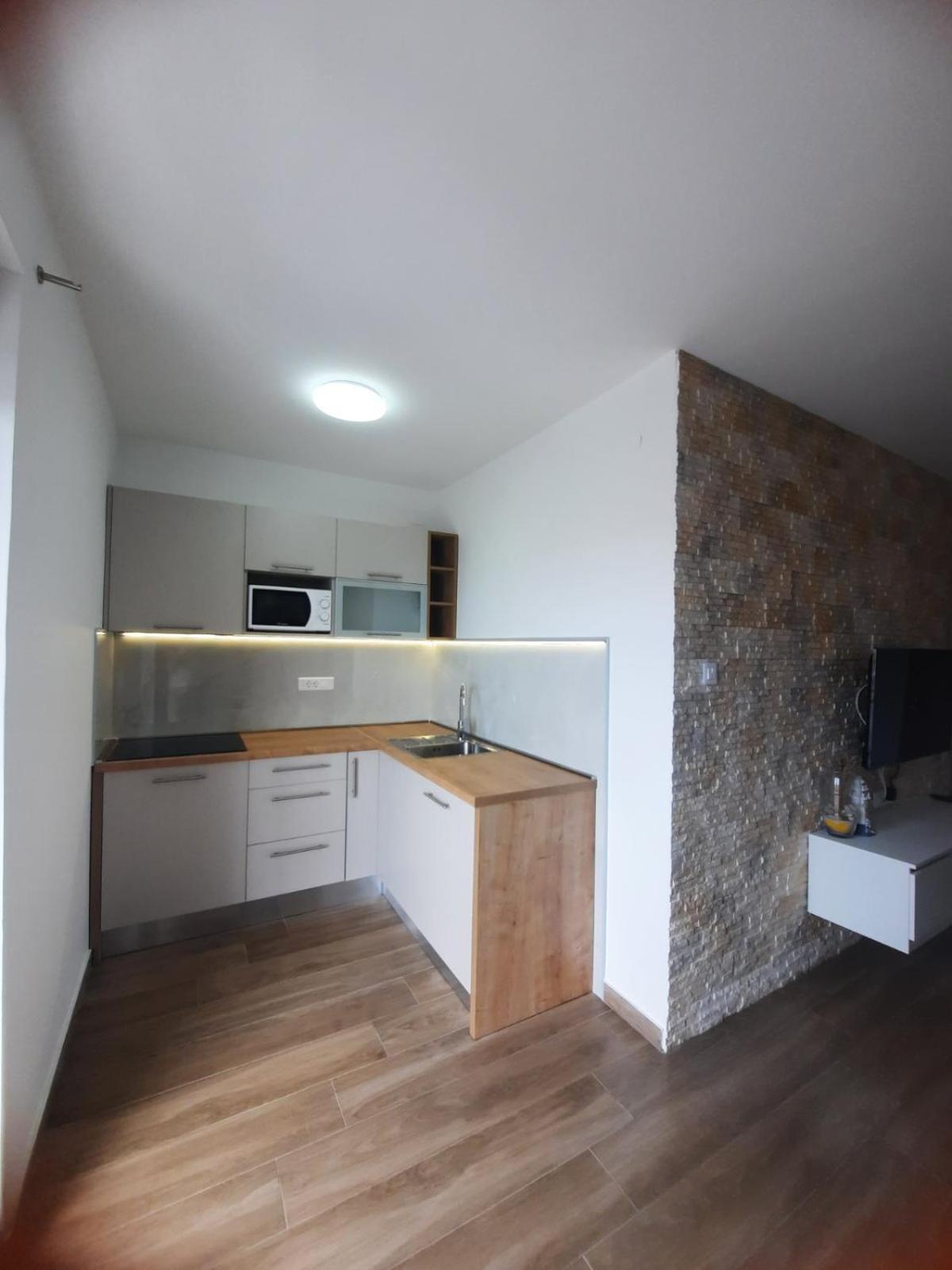Apartmani Gabrijel Novi Vinodolski Exteriör bild